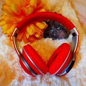 Zenvo Wireless Headphones - like new - USB charging